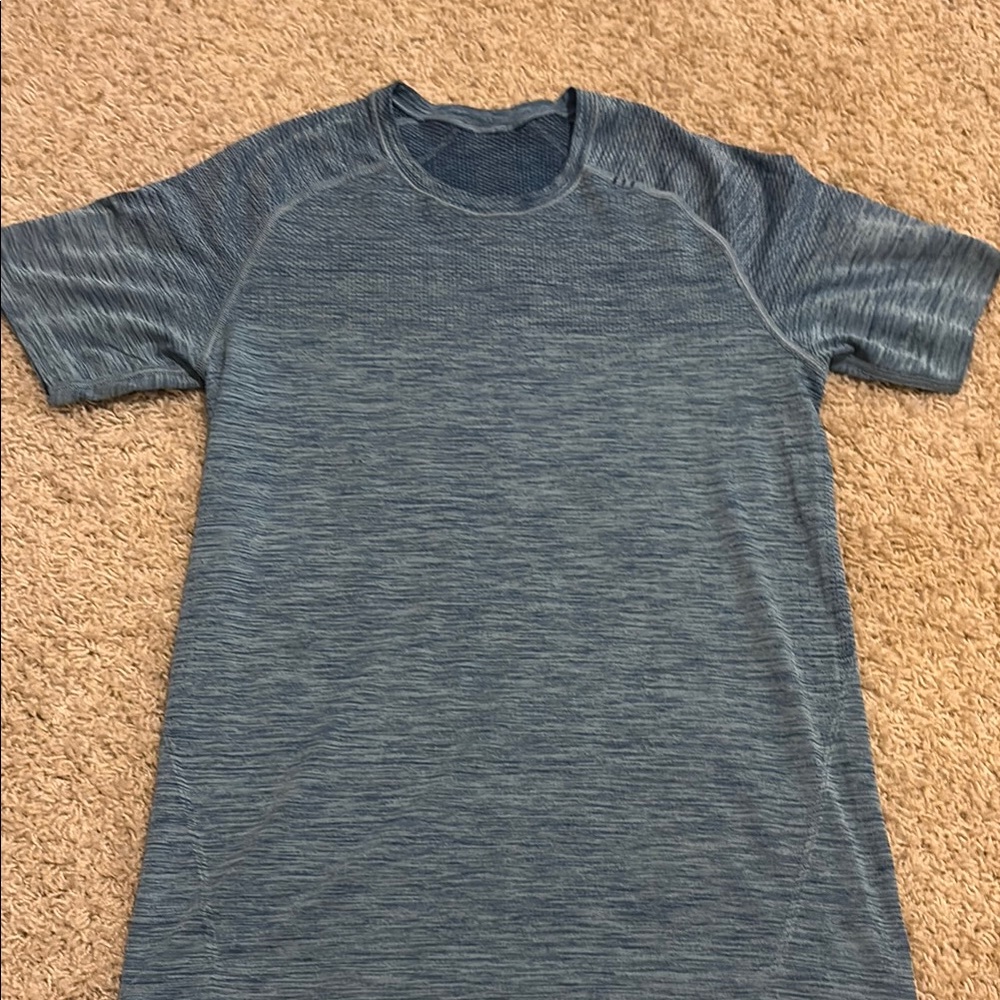 Lululemon Metal vent tech athletic shirt